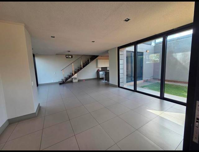 4 BEDROOM PROPERTY TO RENT IN WATERKLOOF RIDGE